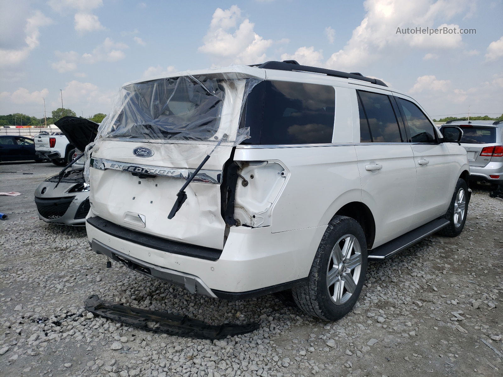 2018 Ford Expedition Xlt White vin: 1FMJU1JTXJEA00823