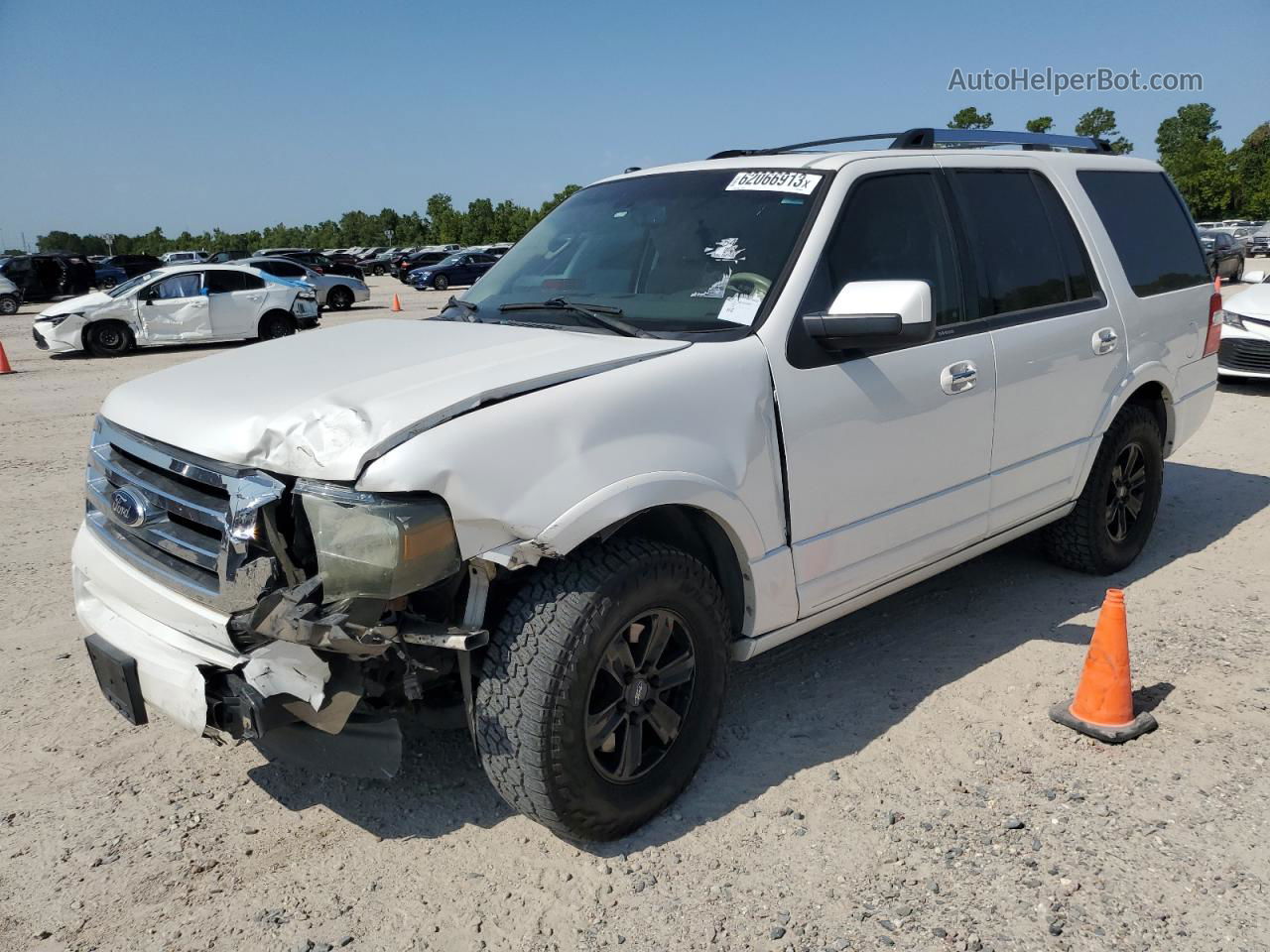 2012 Ford Expedition Limited White vin: 1FMJU1K54CEF39232