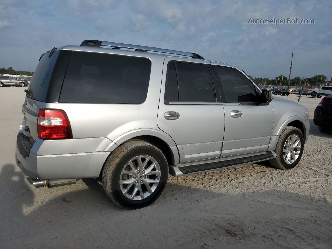 2016 Ford Expedition Limited Silver vin: 1FMJU1KT5GEF53497