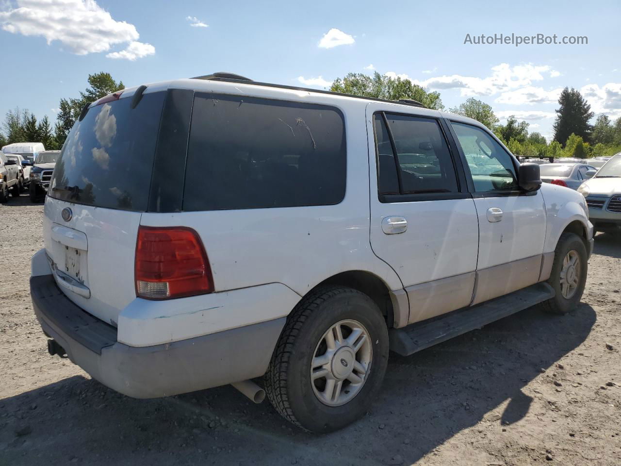 2003 Ford Expedition Xlt White vin: 1FMPU15L23LB84089