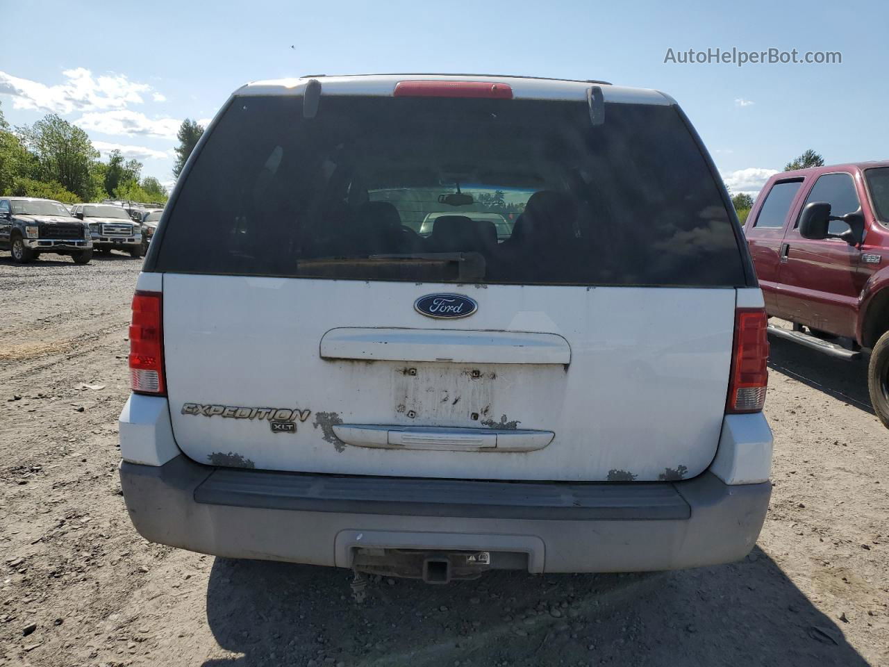 2003 Ford Expedition Xlt White vin: 1FMPU15L23LB84089