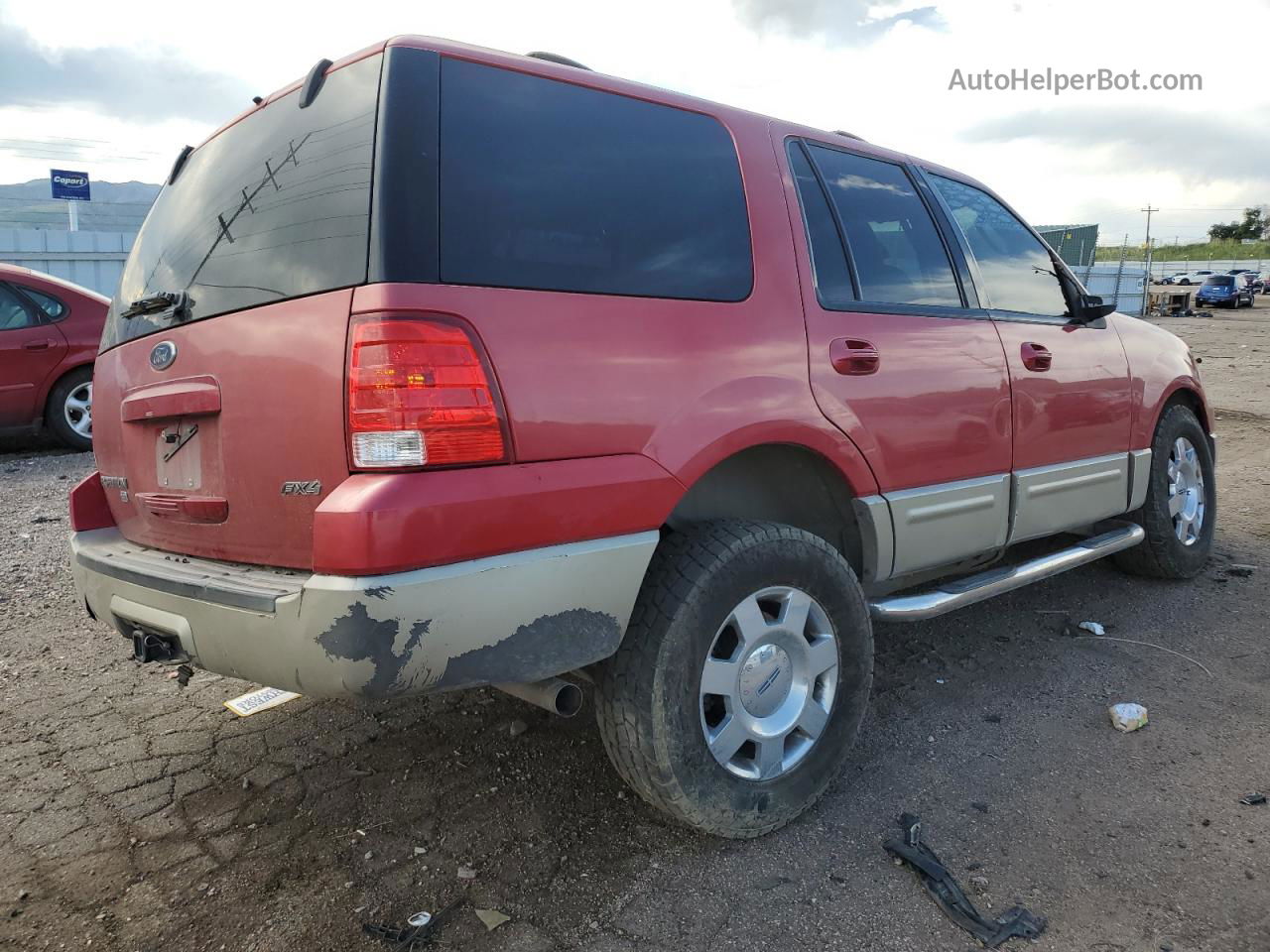 2003 Ford Expedition Xlt Red vin: 1FMPU16L23LC45021