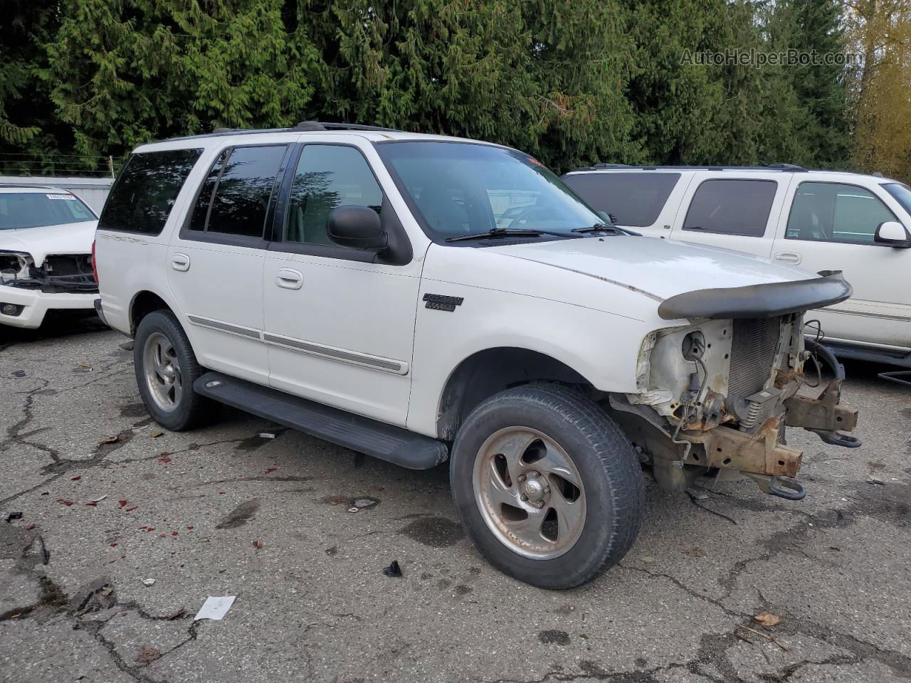 2000 Ford Expedition Xlt White vin: 1FMPU16L2YLB78914