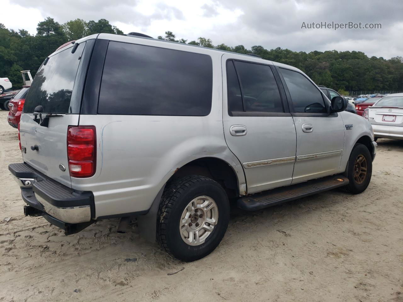 2000 Ford Expedition Xlt Silver vin: 1FMPU16L3YLB27177