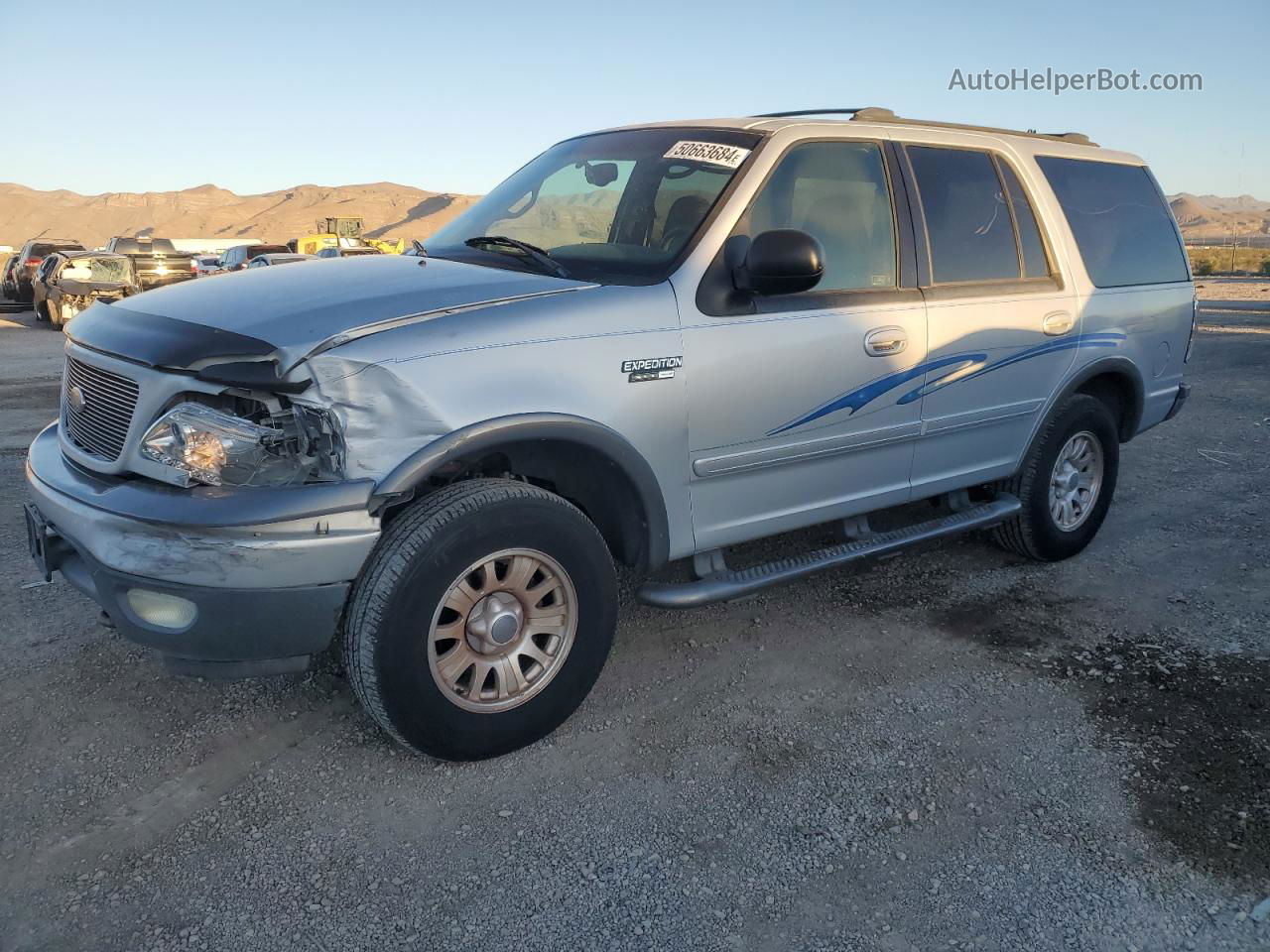 2000 Ford Expedition Xlt Silver vin: 1FMPU16L4YLA54580