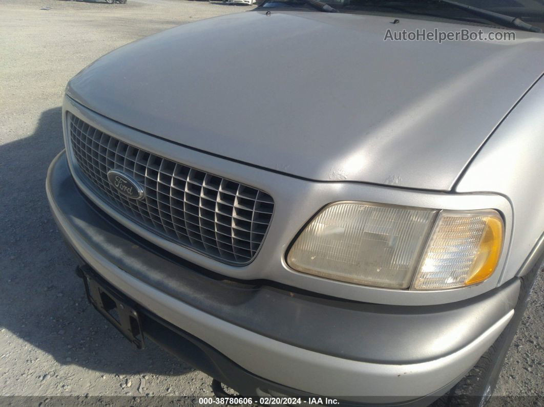 2001 Ford Expedition Xlt Серебряный vin: 1FMPU16L61LA36670