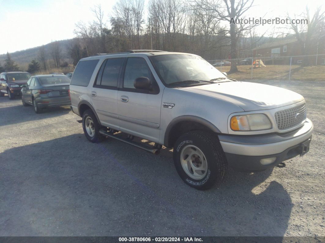 2001 Ford Expedition Xlt Silver vin: 1FMPU16L61LA36670