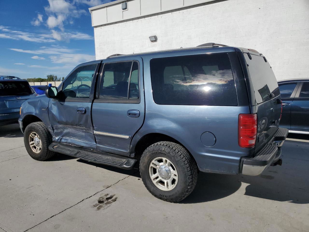 2001 Ford Expedition Xlt Blue vin: 1FMPU16L61LA61231