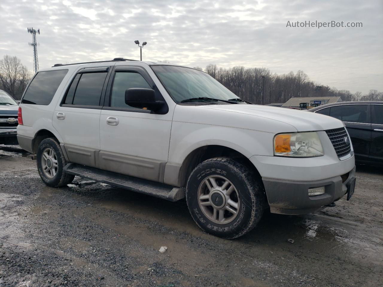 2003 Ford Expedition Xlt White vin: 1FMPU16L73LB28163