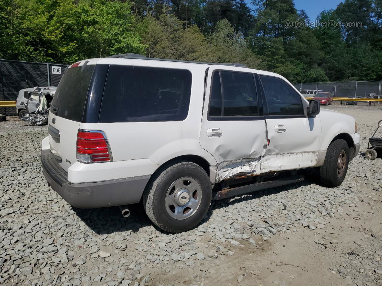 2003 Ford Expedition Xlt White vin: 1FMPU16L93LB29833