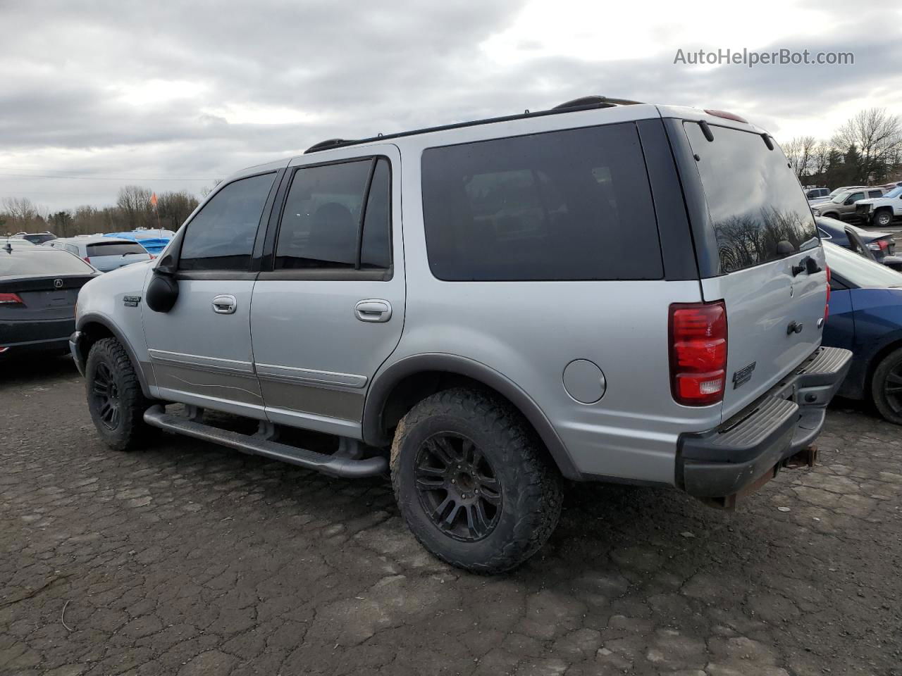 2000 Ford Expedition Xlt Серебряный vin: 1FMPU16LXYLB04270