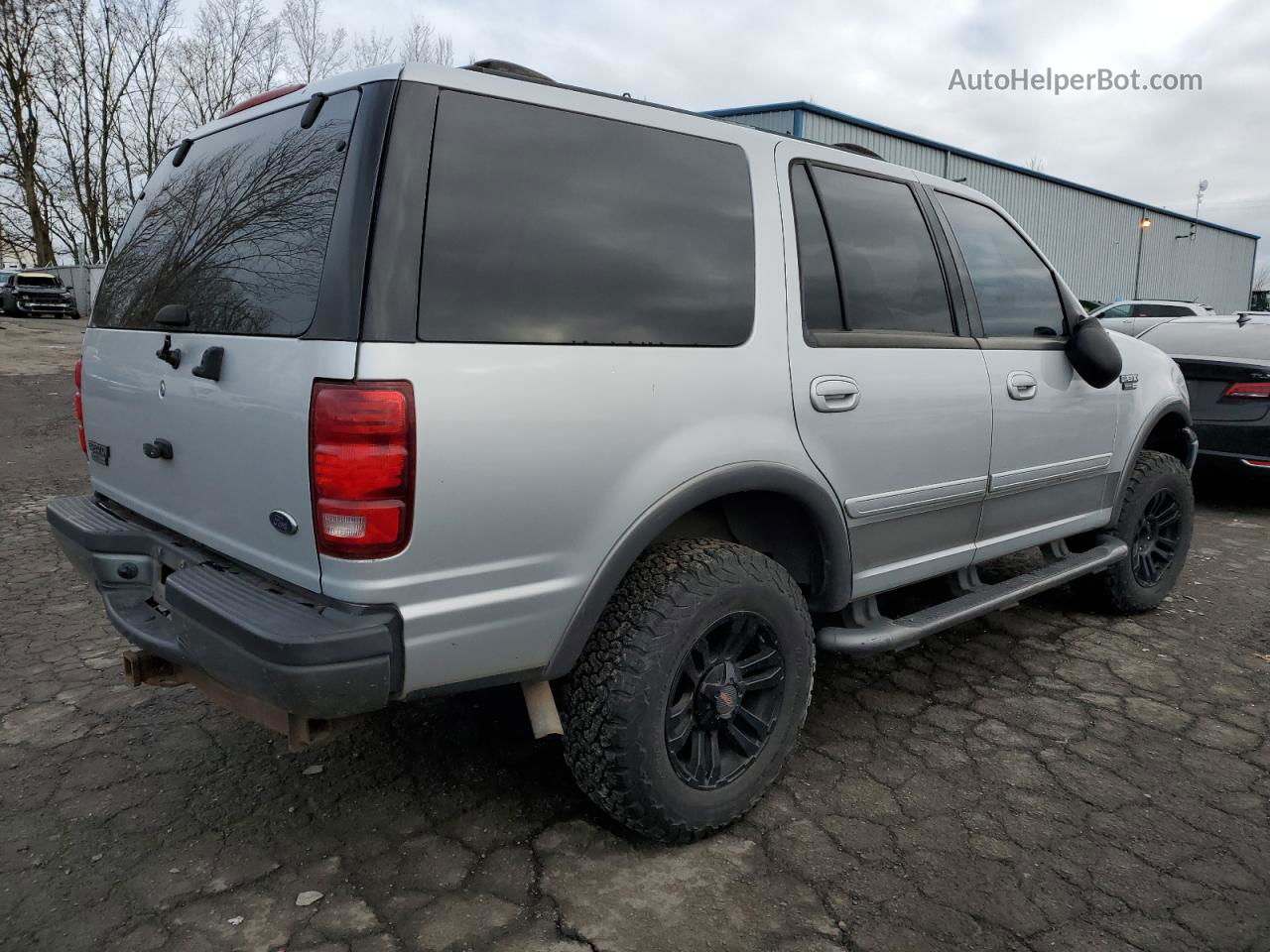 2000 Ford Expedition Xlt Silver vin: 1FMPU16LXYLB04270