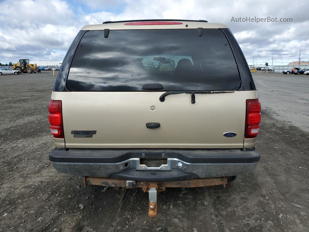 2000 Ford Expedition Xlt Золотой vin: 1FMPU16LXYLB96027