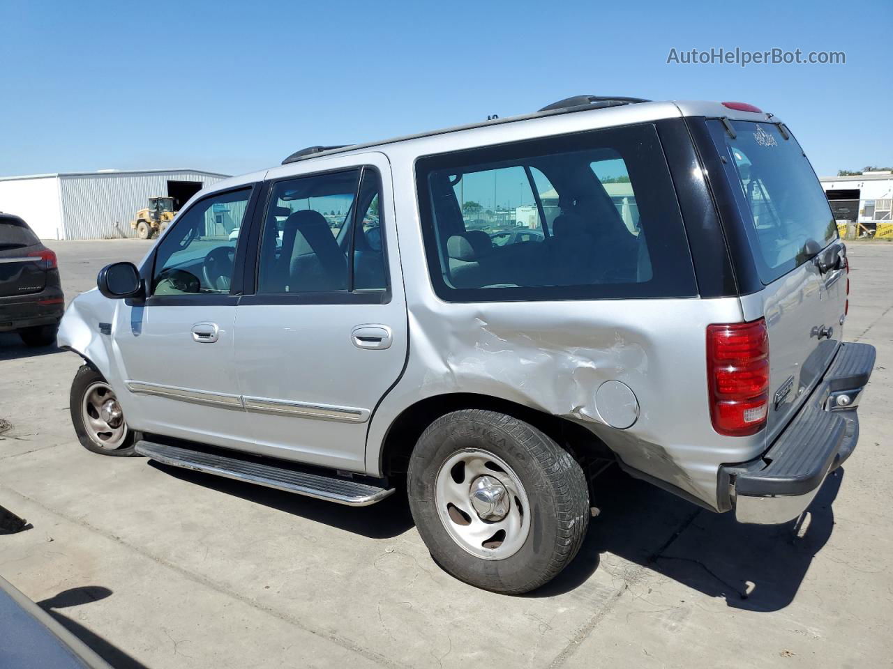 2000 Ford Expedition Xlt Silver vin: 1FMRU1562YLA49950