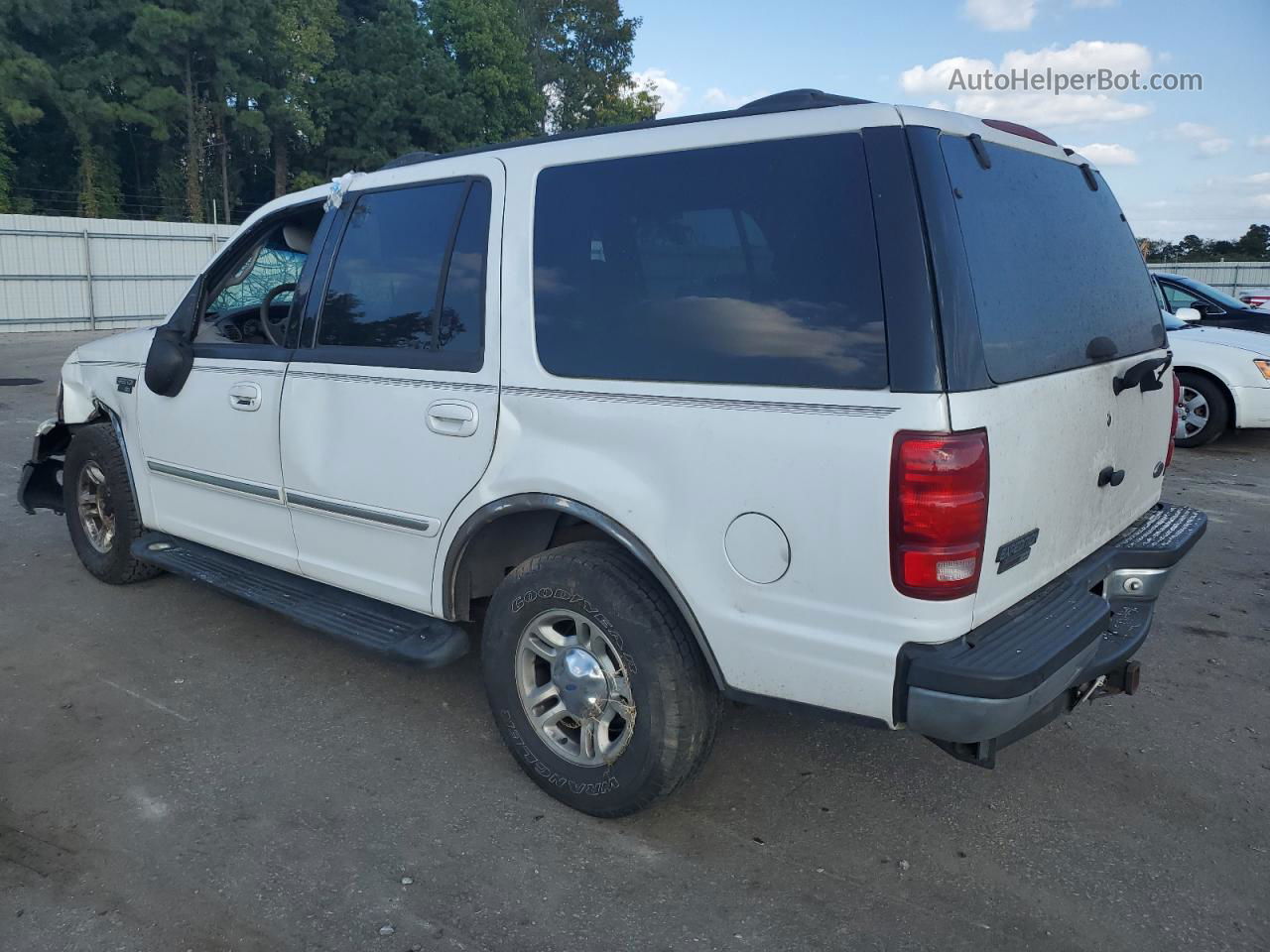 2000 Ford Expedition Xlt White vin: 1FMRU1563YLB89845