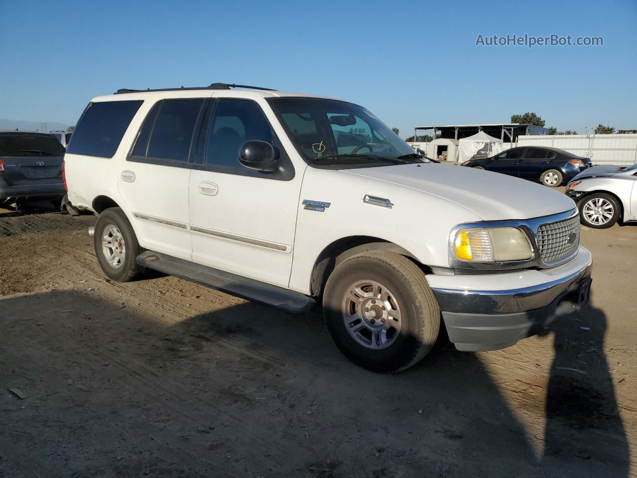 2000 Ford Expedition Xlt White vin: 1FMRU1564YLA17307