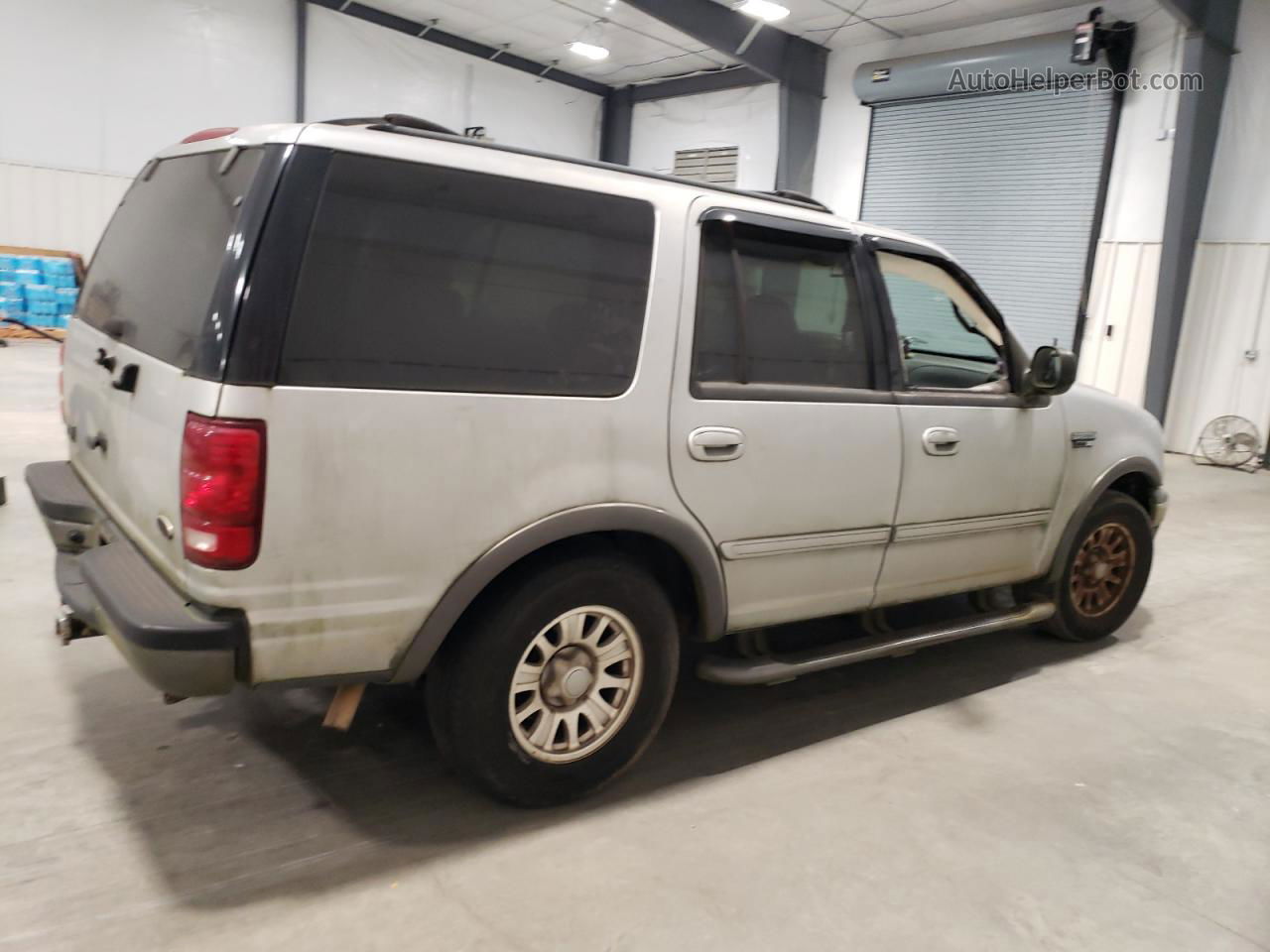 2000 Ford Expedition Xlt Silver vin: 1FMRU1564YLB49483