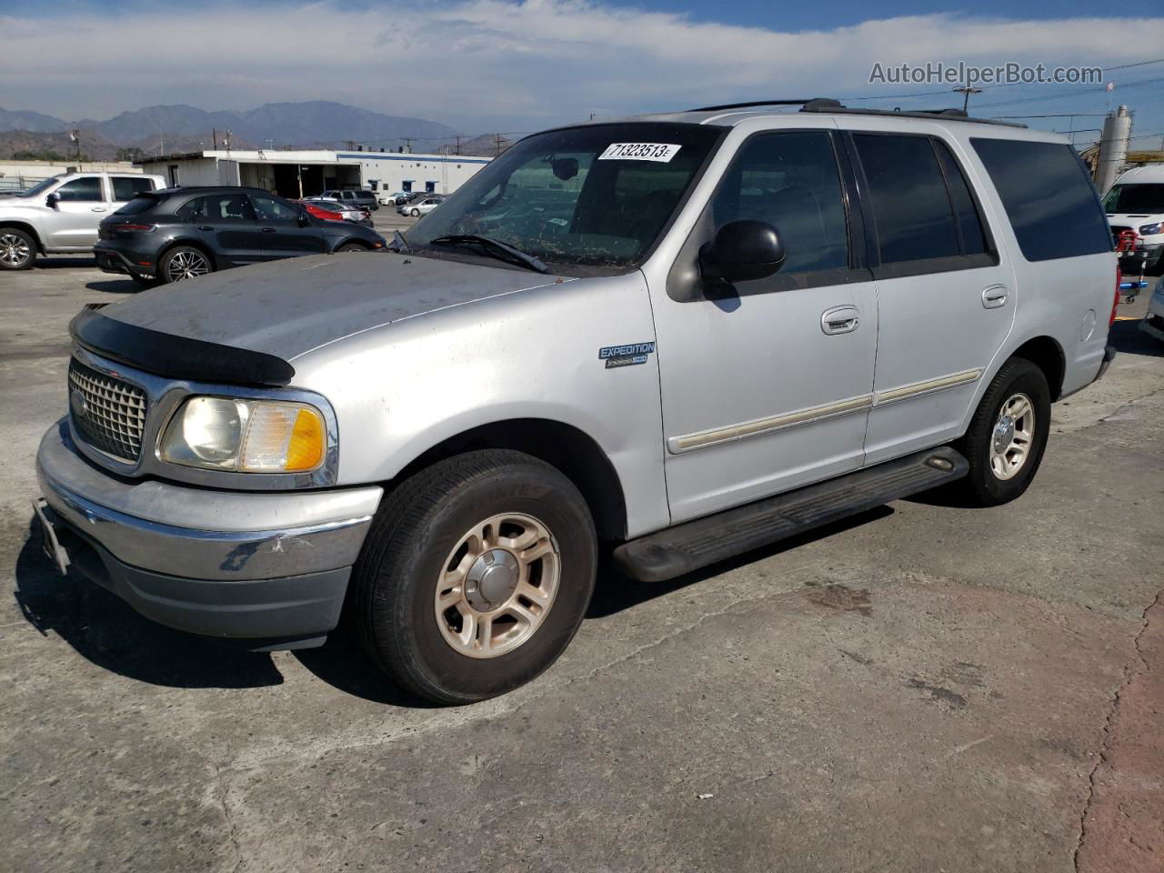 2000 Ford Expedition Xlt Серебряный vin: 1FMRU15L8YLC22425