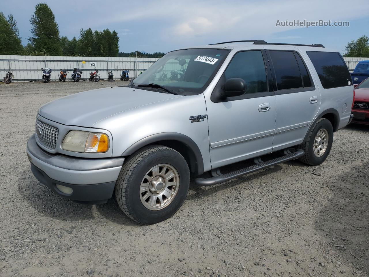 2001 Ford Expedition Xlt Silver vin: 1FMRU15LX1LA66331