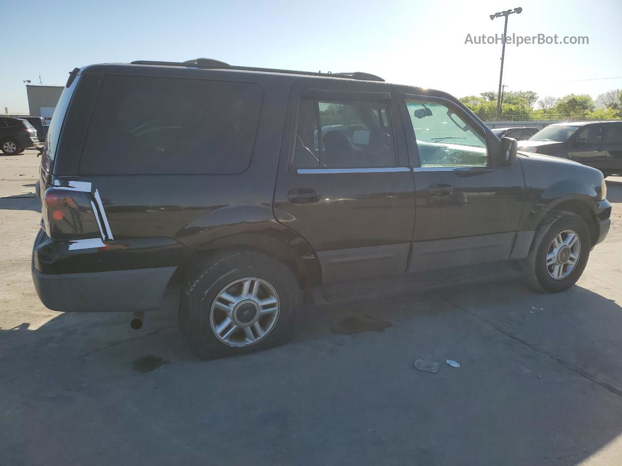 2003 Ford Expedition Xlt Черный vin: 1FMRU15W43LA47187