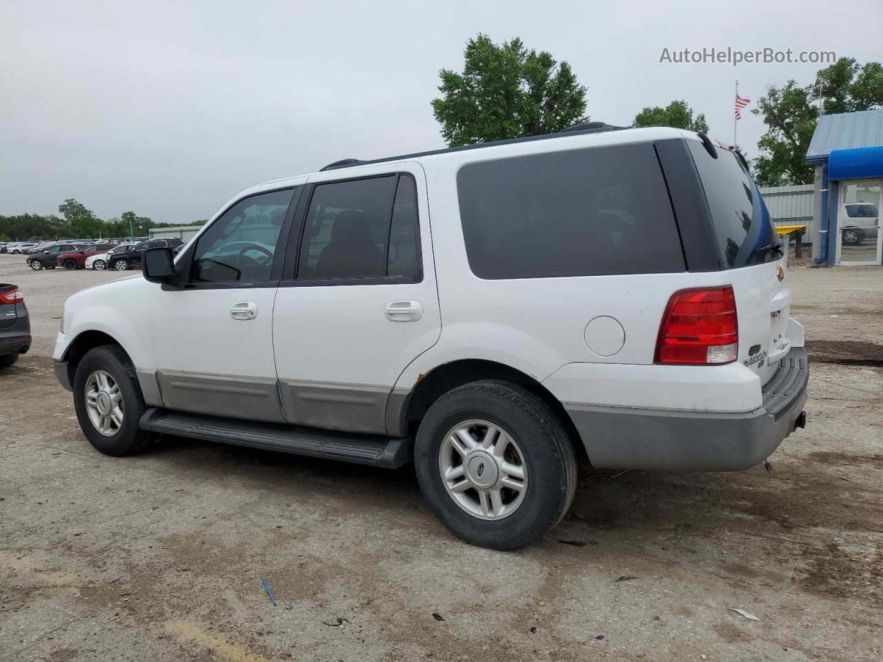 2003 Ford Expedition Xlt White vin: 1FMRU15W63LC61968