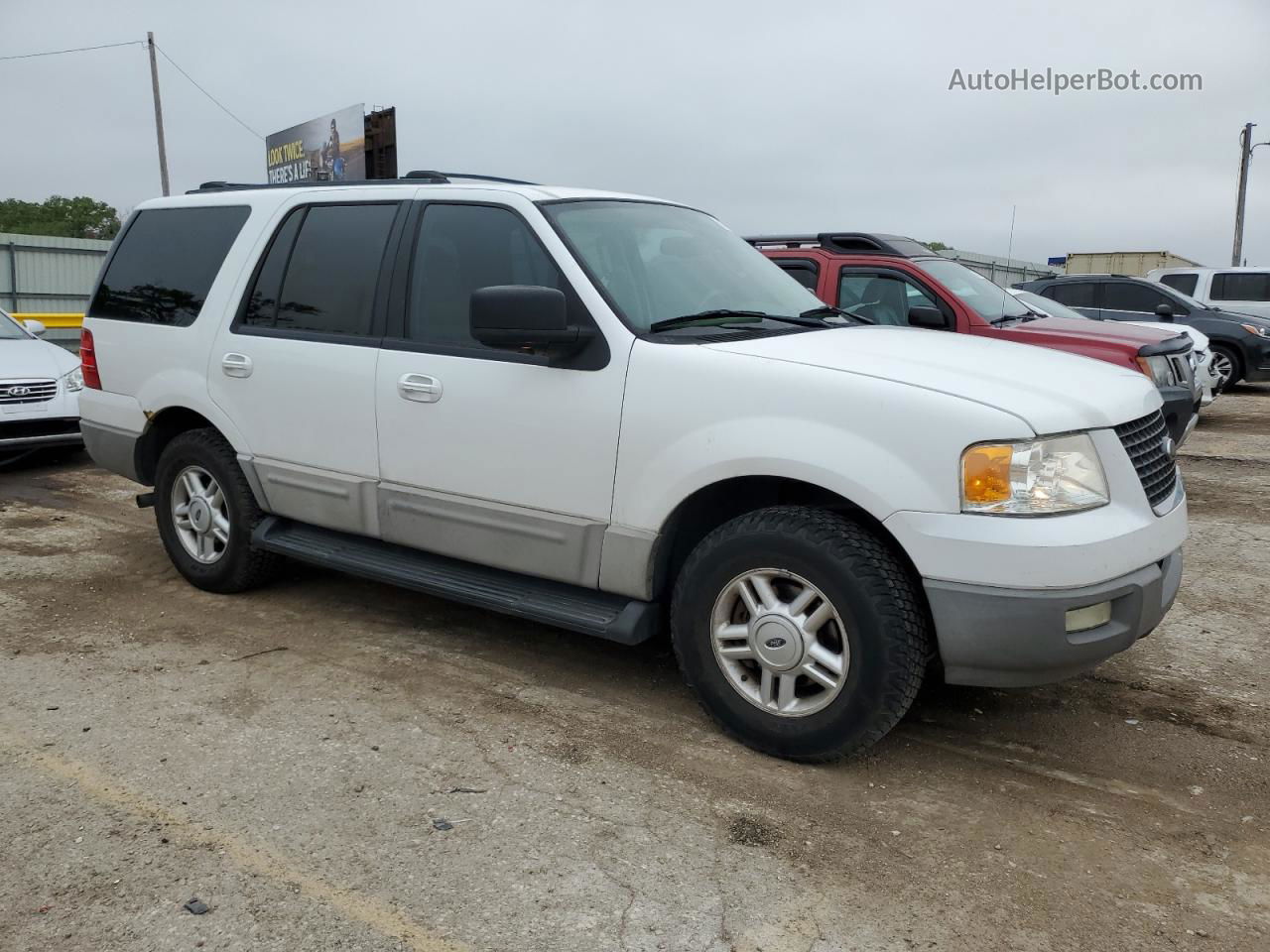 2003 Ford Expedition Xlt White vin: 1FMRU15W63LC61968