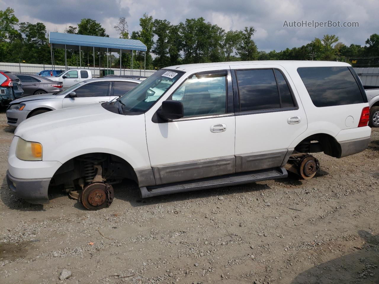 2003 Ford Expedition Xlt Белый vin: 1FMRU15W83LA95534