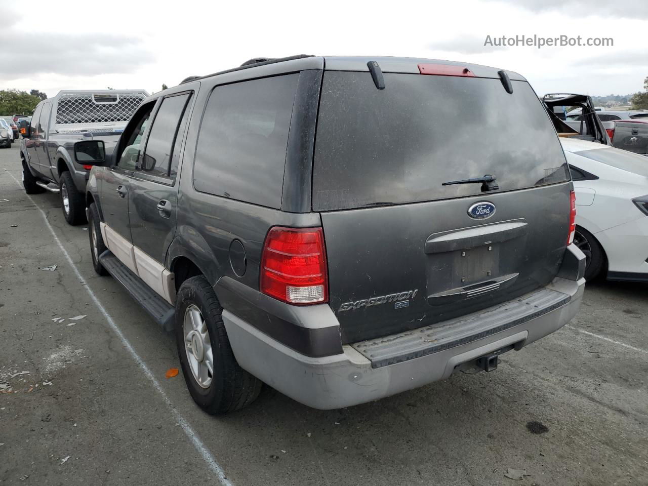 2003 Ford Expedition Xlt Серый vin: 1FMRU15W83LC12545