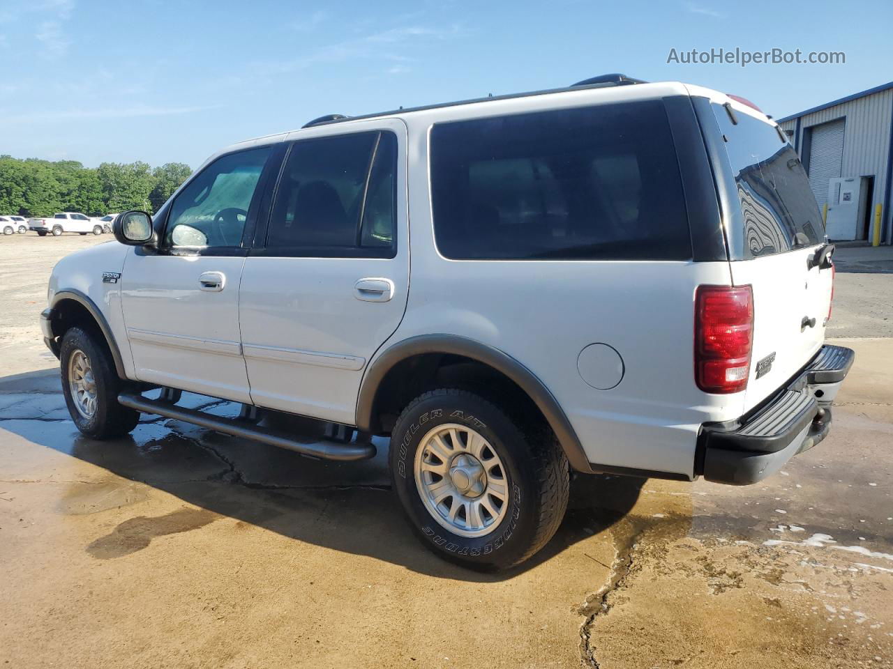 2000 Ford Expedition Xlt White vin: 1FMRU1662YLB84635