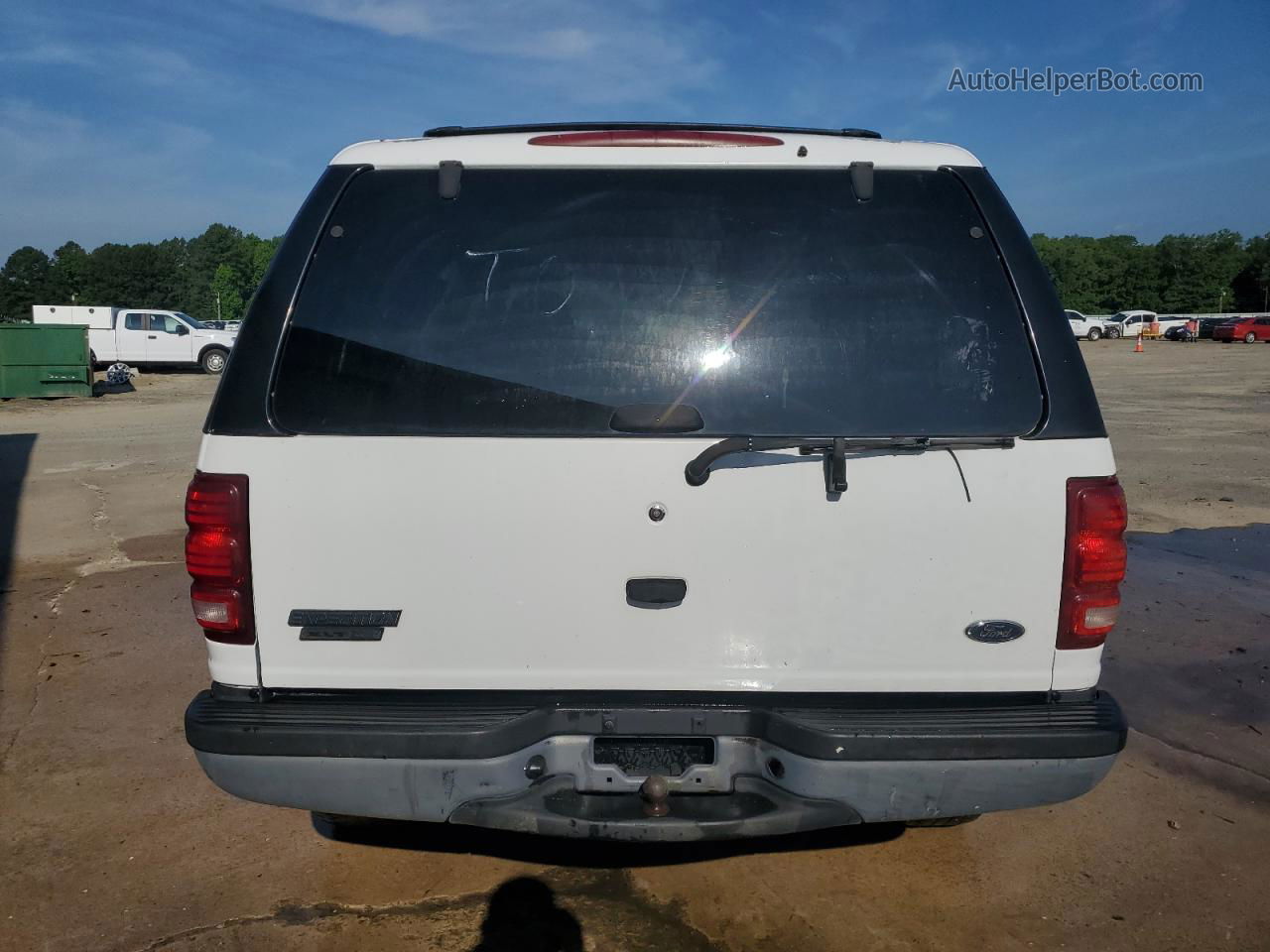 2000 Ford Expedition Xlt White vin: 1FMRU1662YLB84635