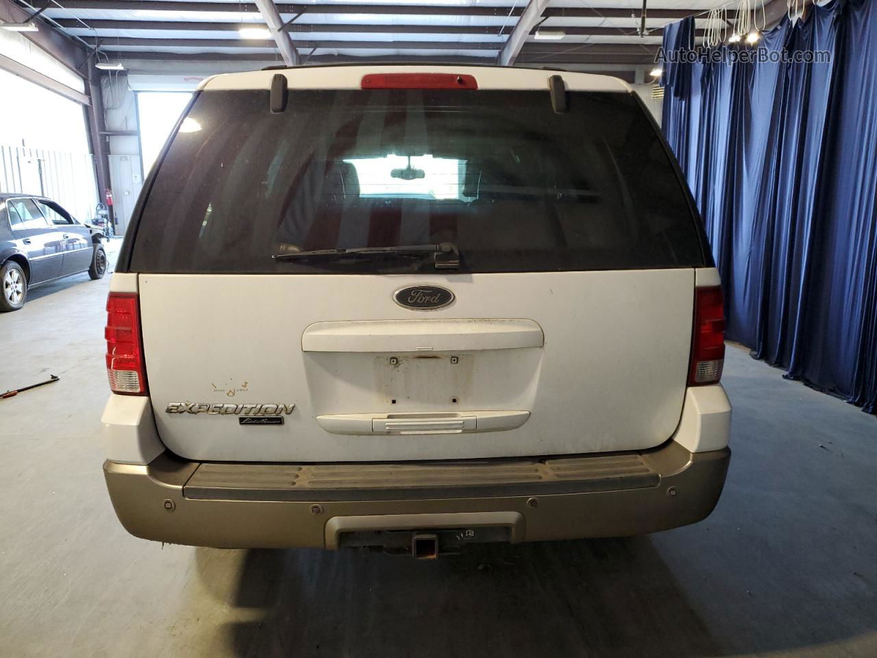 2003 Ford Expedition Eddie Bauer Белый vin: 1FMRU17W03LB67811