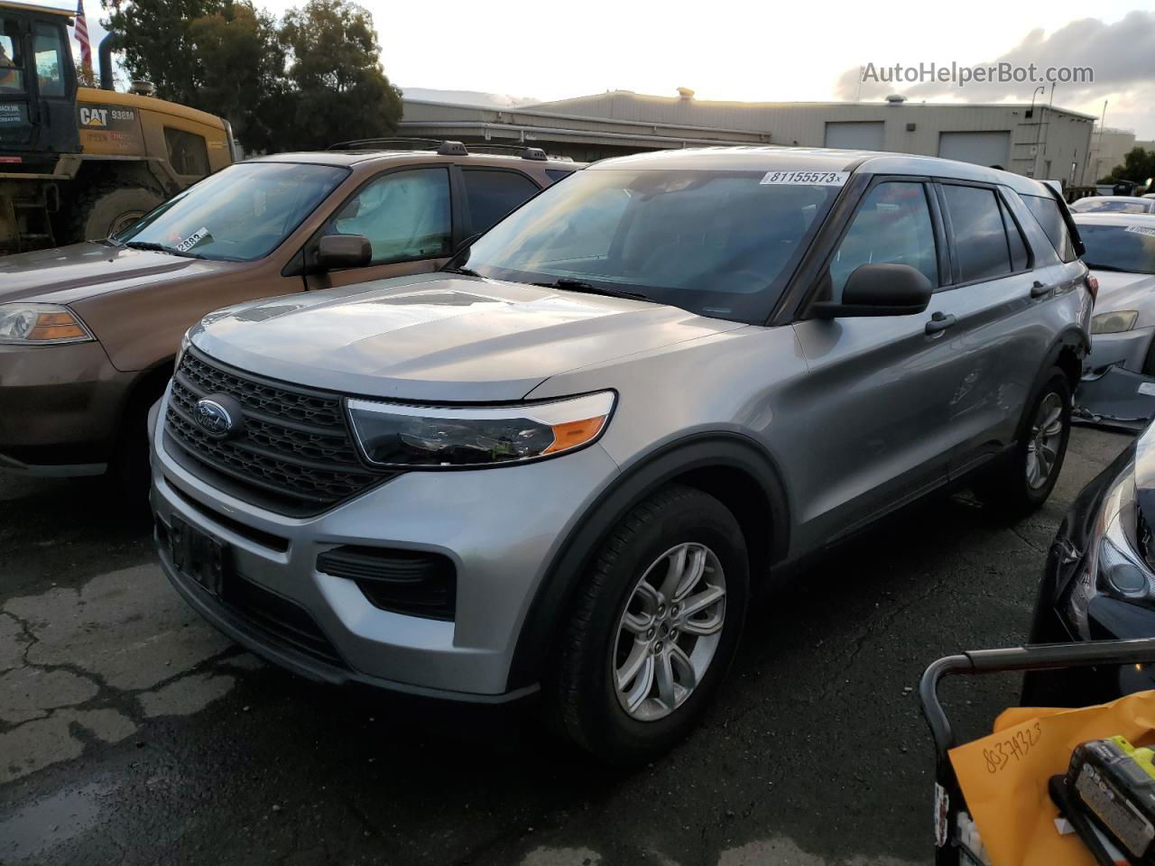 2021 Ford Explorer  Silver vin: 1FMSK7BH2MGA06177