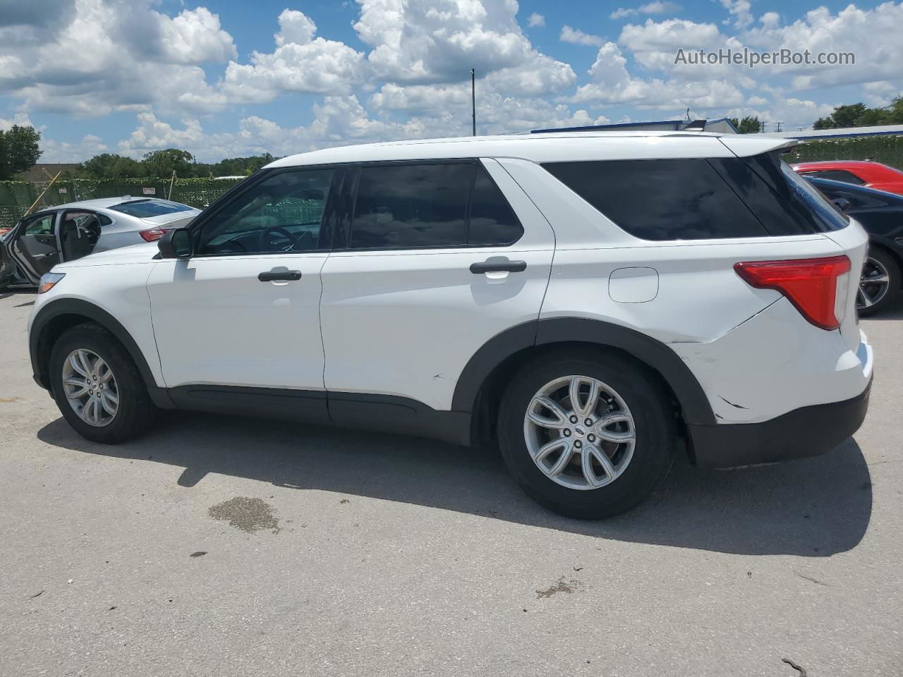 2021 Ford Explorer  Белый vin: 1FMSK7BH6MGB11918