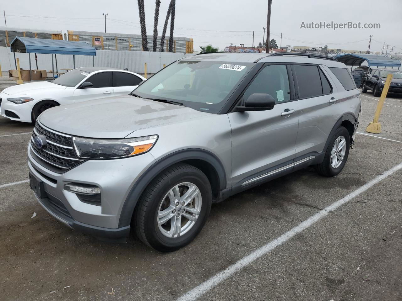 2020 Ford Explorer Xlt Silver vin: 1FMSK7DH6LGC47400