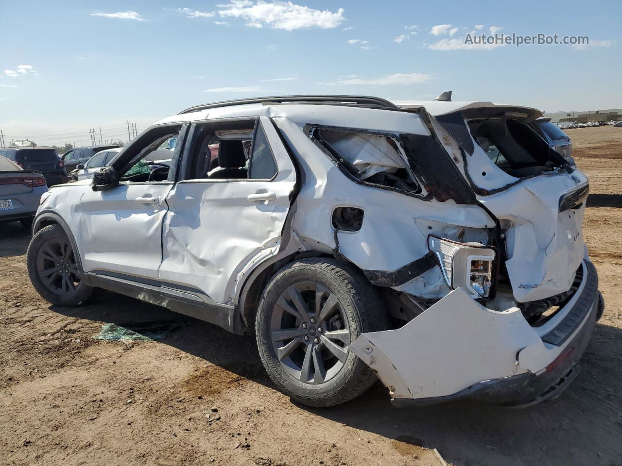 2021 Ford Explorer Xlt Белый vin: 1FMSK7DH9MGB64464