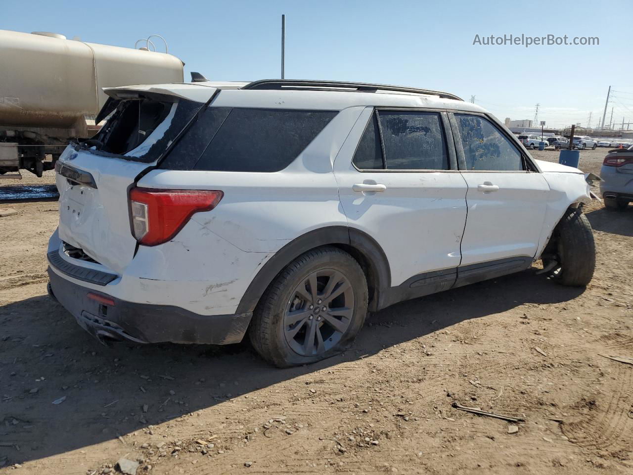 2021 Ford Explorer Xlt Белый vin: 1FMSK7DH9MGB64464