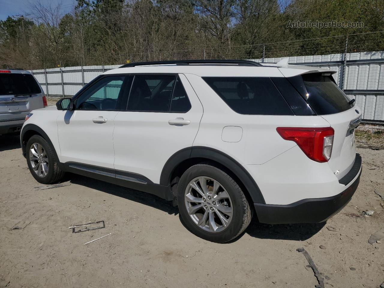 2021 Ford Explorer Xlt White vin: 1FMSK7DHXMGC10416