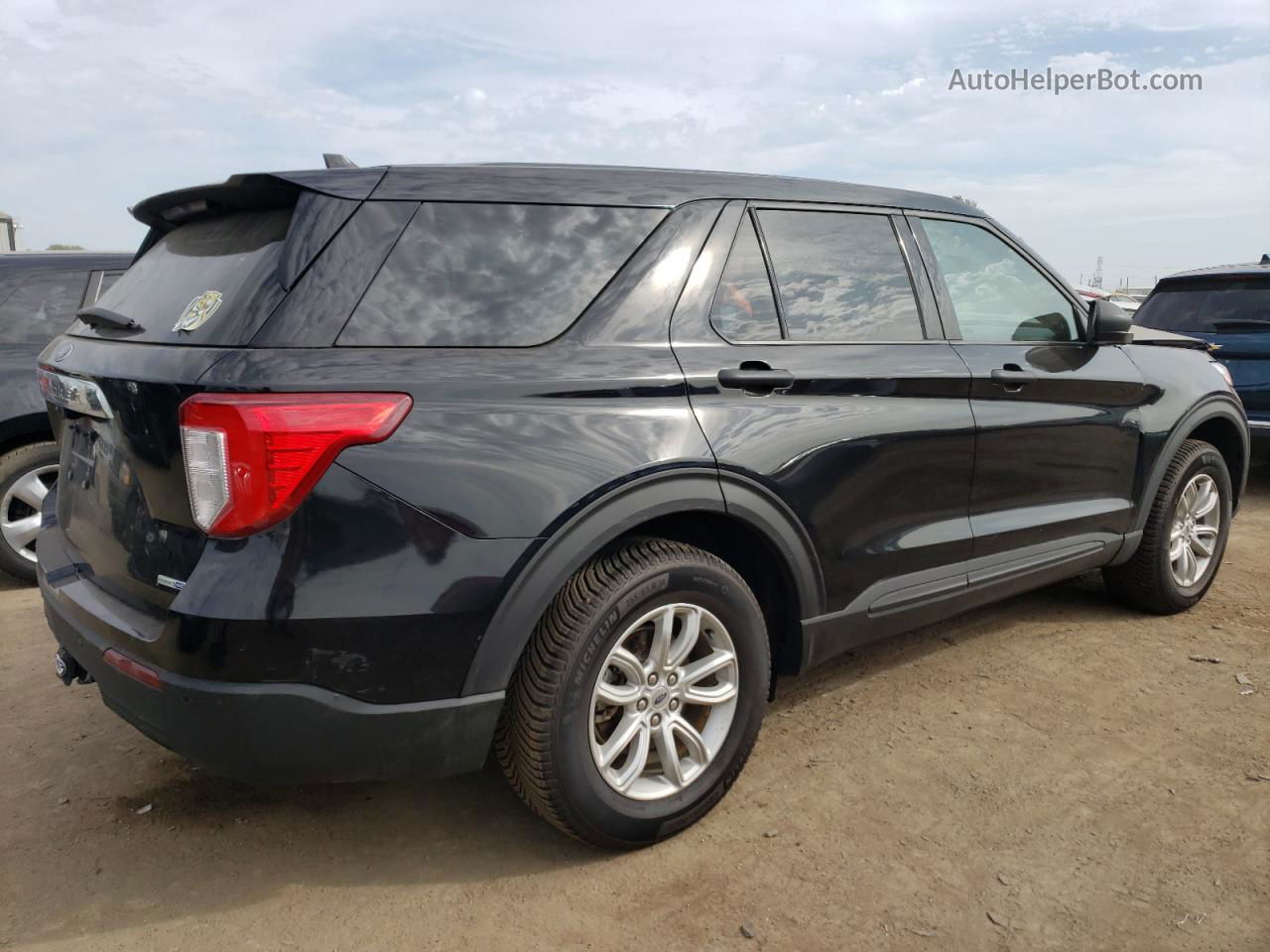 2020 Ford Explorer  Black vin: 1FMSK8BH9LGC07580