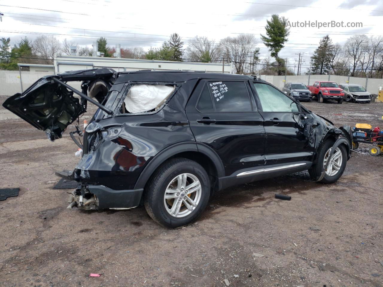 2021 Ford Explorer Xlt Черный vin: 1FMSK8DH5MGA55151