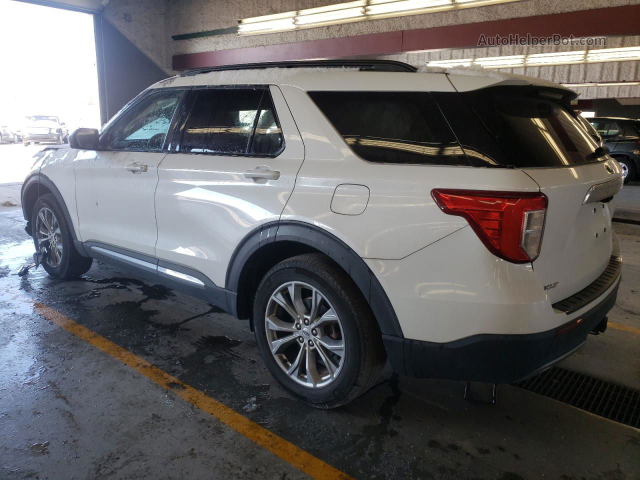 2021 Ford Explorer Xlt White vin: 1FMSK8DH8MGC26488