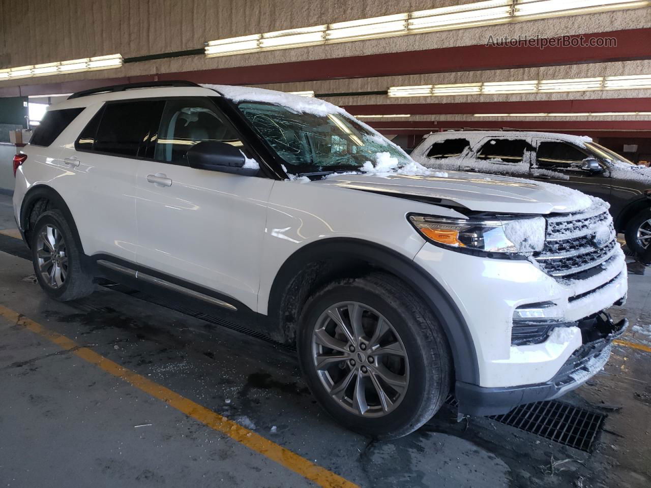 2021 Ford Explorer Xlt White vin: 1FMSK8DH8MGC26488