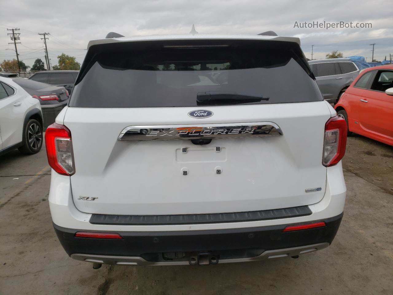 2020 Ford Explorer Xlt White vin: 1FMSK8DH9LGD06865