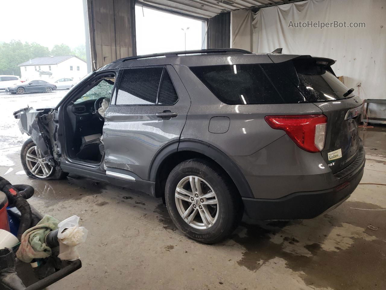 2021 Ford Explorer Xlt Silver vin: 1FMSK8DH9MGA76584