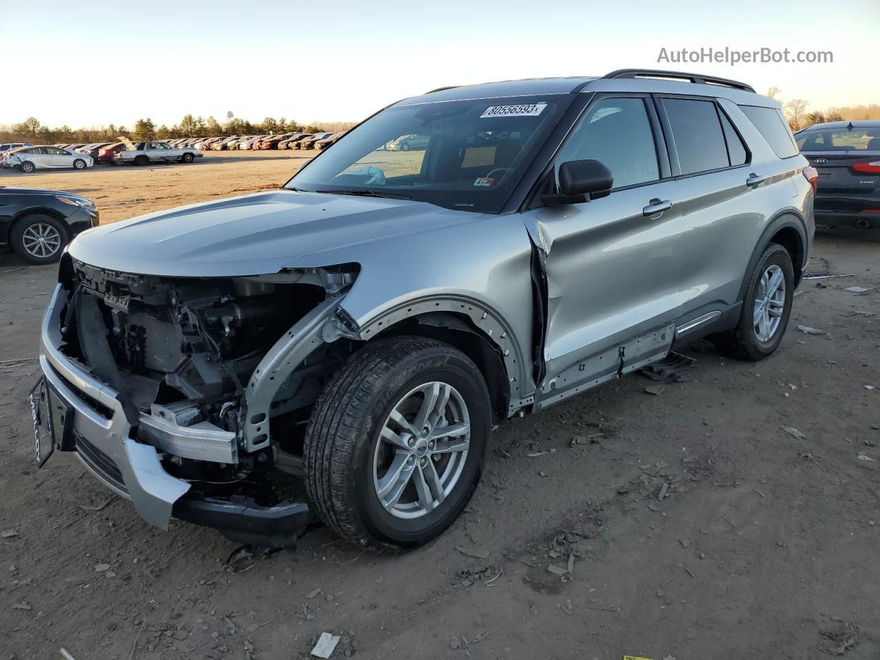 2020 Ford Explorer Xlt Silver vin: 1FMSK8DHXLGA99564