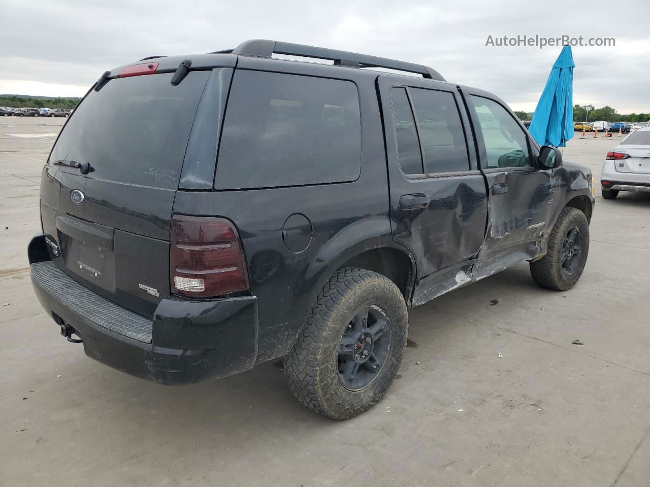 2005 Ford Explorer Xlt Black vin: 1FMZU63K05ZA26804