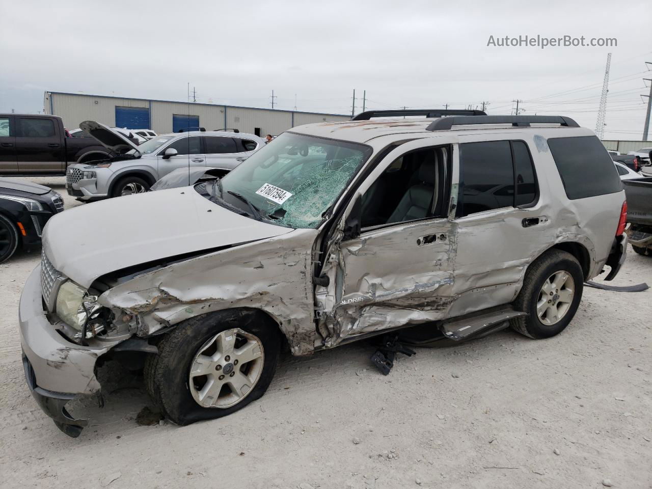 2005 Ford Explorer Xlt Silver vin: 1FMZU63K75UA05056