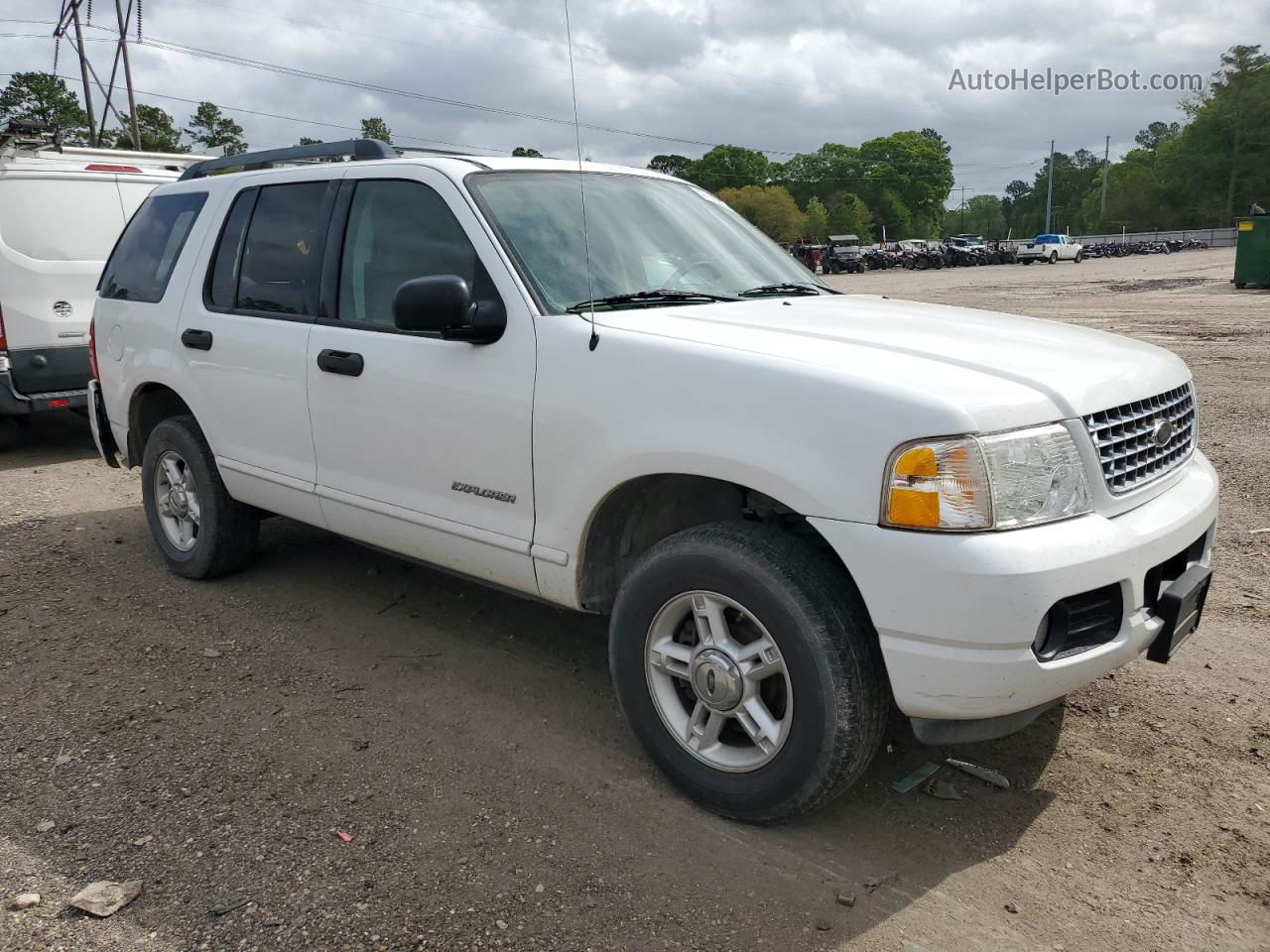 2005 Ford Explorer Xlt White vin: 1FMZU63W15ZA22571