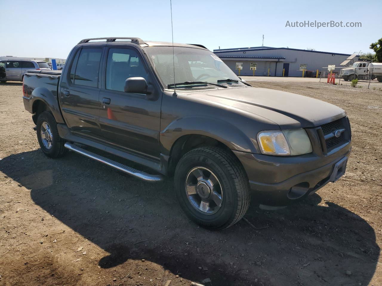 2005 Ford Explorer Sport Trac  Gray vin: 1FMZU67K15UB23517