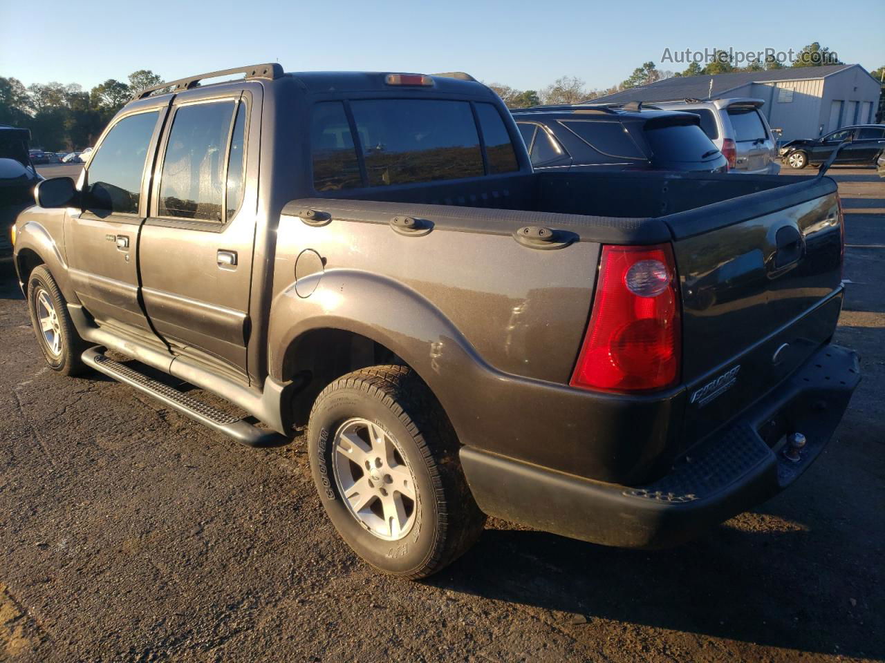 2005 Ford Explorer Sport Trac  Brown vin: 1FMZU67K15UB94992