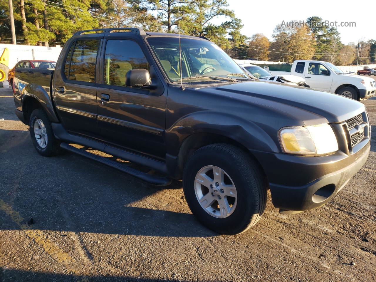 2005 Ford Explorer Sport Trac  Коричневый vin: 1FMZU67K15UB94992